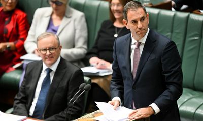 Australian government seeks urgent legal advice on double dissolution over housing bill standoff