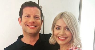 This Morning fans send clear message over Dermot O'Leary as he cosies up with Holly Willoughby