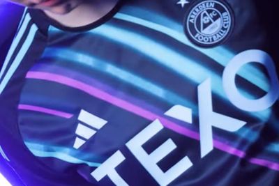 'Rank' or 'brilliant'? Aberdeen's new northern lights-inspired kit divides fans