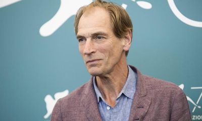 Search for missing actor Julian Sands scaled back