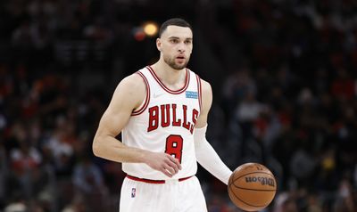 Report: Bulls want young player, multiple firsts in Zach LaVine trade