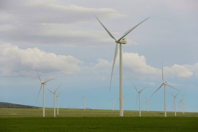 Build begins on Wyoming-to-California power line amid growing wind power concern
