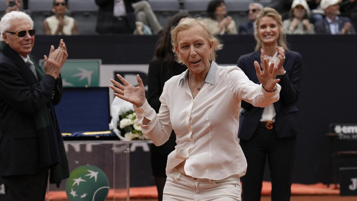 Martina Navratilova Says She Is Clear Of Cancer After…