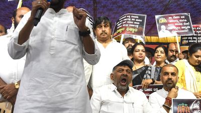 Congress stages protest against Centre for denying rice to Karnataka; BJP holds counter stir