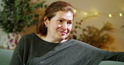 Ukrainian woman who fled from war comes up with unique way to thank people who helped her