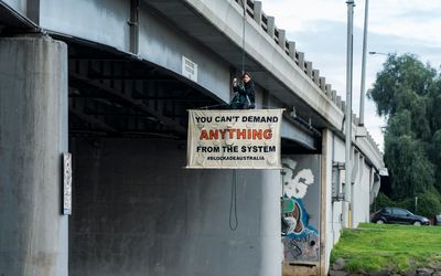 Protesters again target major coal ports in NSW, Vic