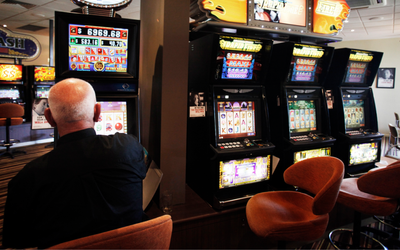 Pubs and clubs warned ahead of pokie compliance blitz