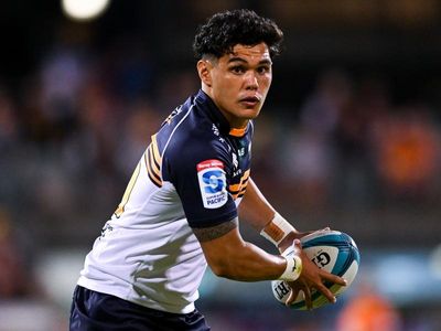 Toole, Lolesio on bench for Brumbies Super semi-final