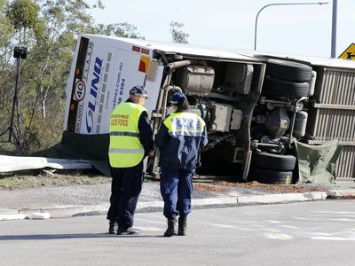 Bus tragedy leaves footy club in 'unfathomable sadness'