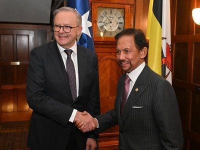 Albanese signs bilateral deal with Sultan of Brunei