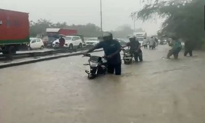 Delhi-Gurugram expressway waterlogged after heavy downpour, traffic jam for up to 5 km