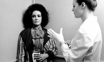 The Driver’s Seat (AKA Identikit) review – Elizabeth Taylor captivates in bizarre 70s mystery