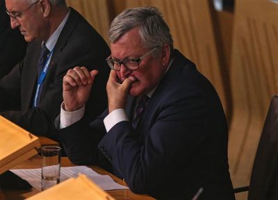 Fergus Ewing 'set to lose party whip' after vote against Lorna Slater