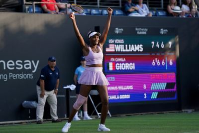 Five-time singles champion Venus Williams handed Wimbledon wild card