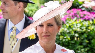 Duchess Sophie’s Ascot white shirt dress with dramatic collar is one of the most wearable royal looks at the 2023 races