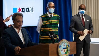 Discipline eased for Chicago cops who lounged in Rep. Bobby Rush’s office during looting
