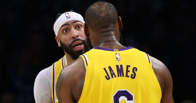 LeBron James makes brutal decision on Anthony Davis' LA Lakers future