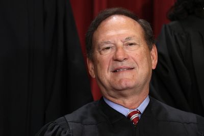 Wall Street Journal under fire for Justice Alito op-ed: ‘This has simply broken my brain’
