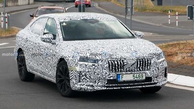 2024 Skoda Superb Caught With Dual Exhaust And Large Touchscreen