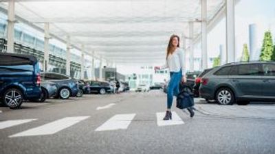 How to cut your airport parking costs