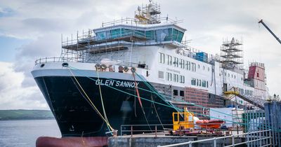 Contracts at ferries shipyard 'could be reviewed' to axe bonuses