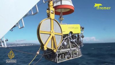 OceanGate: How could missing Titan submersible be moved from sea bed?