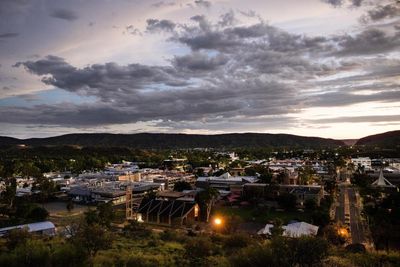 ‘Incredibly noticeable’: alcohol bans have cut family violence and crime in Alice Springs, advocates say