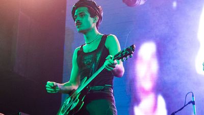 Meet HMLTD’s Duc Peterman, the jazz-schooled guitarist who rejects the “macho side of guitar playing” and wants his tones to sound like a giant parasitic worm