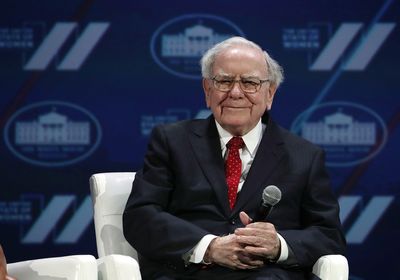 Warren Buffett just gave away nearly $5 billion of his wealth again