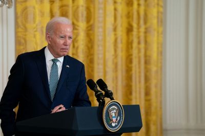 Dismissing tensions, Biden expects to see Xi despite 'dictators' jab