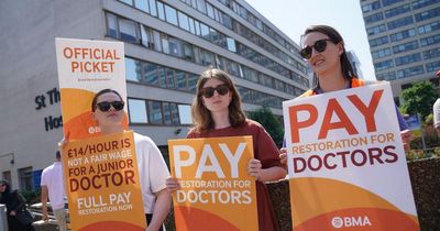 Junior doctors in England to stage longest strike in history of NHS