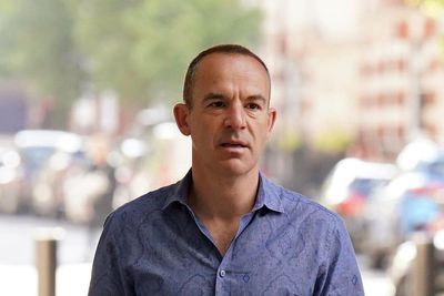 Martin Lewis criticises ‘outrageous’ lag in savings rates behind borrowing rates