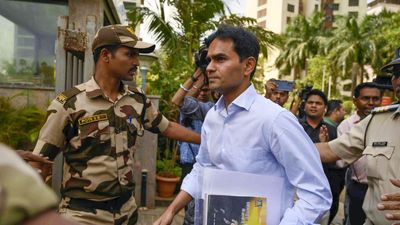 Bombay HC extends interim relief against Sameer Wankhede in extortion case till June 28