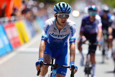 Simon Yates leads Jayco-Alula at Tour de France after different approach