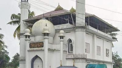 All are equal death and grief: Kerala mosque spreads a secular message