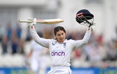 Tammy Beaumont century leads England fightback in Women’s Ashes