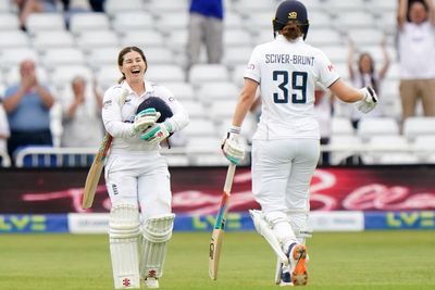 Team before tons for Tammy Beaumont after starring Ashes role