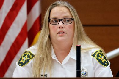 Dispatcher testifies that failing radios hampered deputies' response to Parkland school massacre