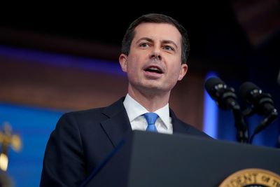 Buttigieg warns airlines to finish retrofitting planes to avoid interference from 5G signals