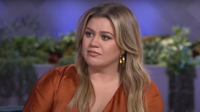 Kelly Clarkson Reveals The Text Exchange She Had With Ex-Husband Brandon Blackstock Over Her New Breakup Album
