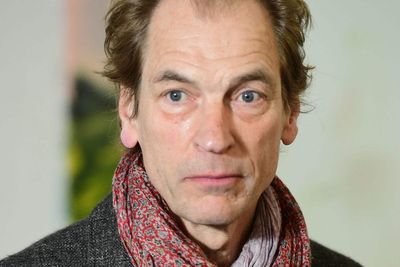 Family of missing actor Julian Sands releases 1st statement since his hiking disappearance
