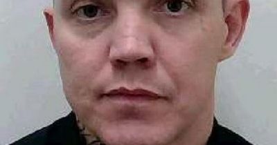 Police searching for missing prisoner Russell Pope