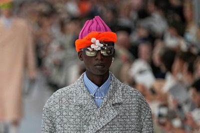 Anderson's couture craftmanship captivates at Loewe for Paris men's fashion week