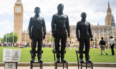 Lifesize sculpture of Julian Assange appears outside UK parliament
