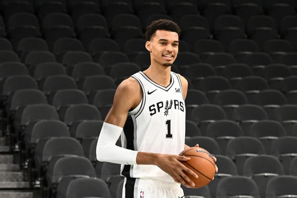 Victor Wembanyama raved about his dinner with a few ‘generous’ Spurs legends