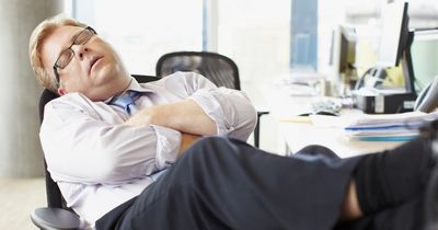 Short daytime naps may help reduce the risk of developing dementia, study suggests