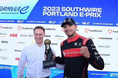 Portland E-Prix: Dennis takes championship lead with pole