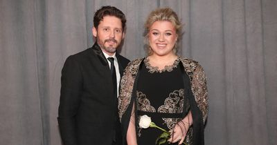 Kelly Clarkson trashes ex-husband Brandon Blackstock in new album two years after divorce