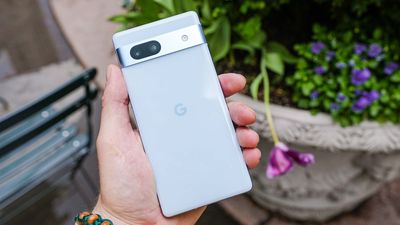 How to take hands-free photos on a Google Pixel
