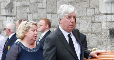 John Delaney fights back tears as former FAI chief pays tribute to 'hero' dad at funeral